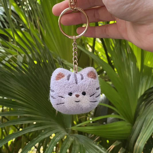 Handcrafted Wool Felt Keychain - American Short hair