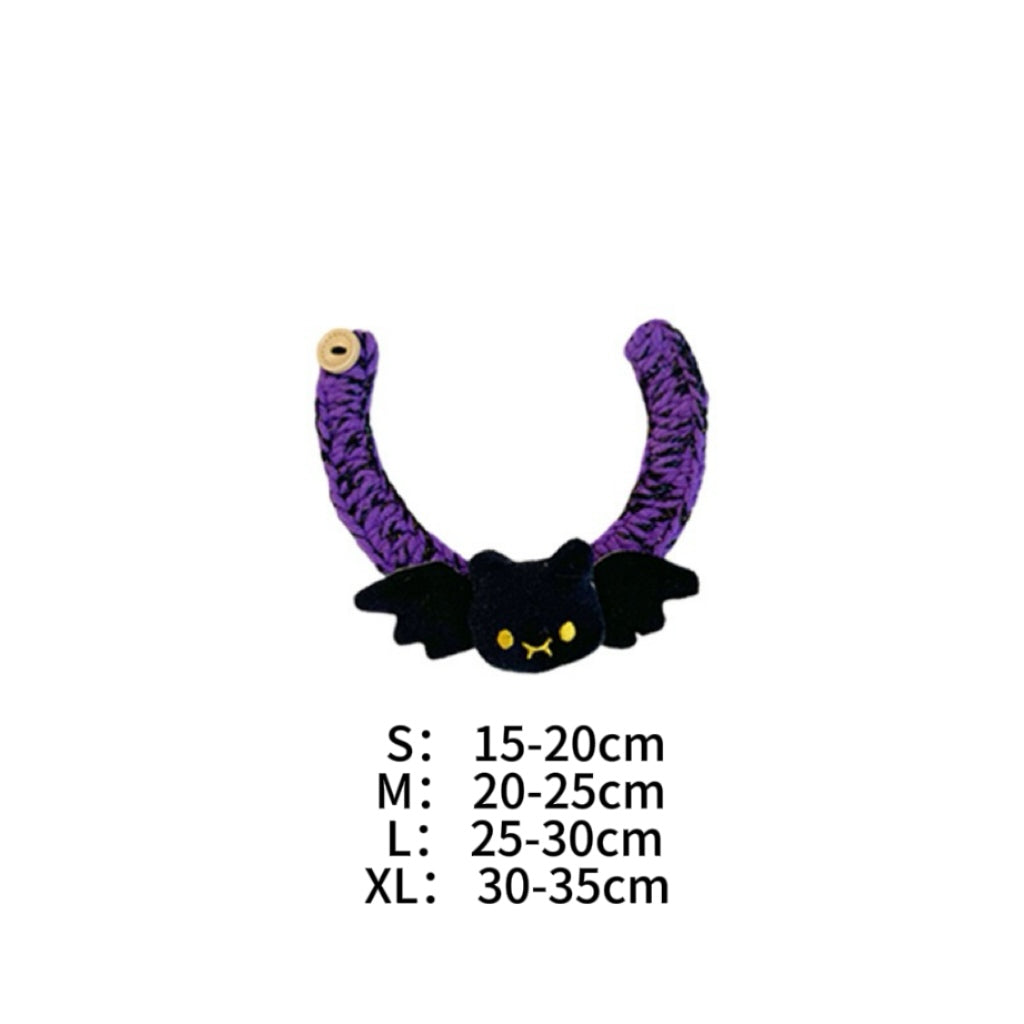 cozy knitted Cat collar comes with adorable bat decorations, making it perfect for festive photos.